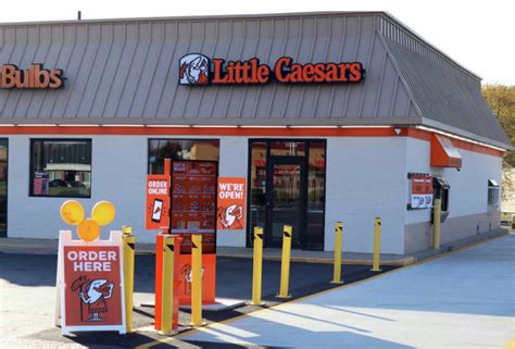 Little Caesars reopens Saturday in Glen Carbon, Ill., offering free pizza for a year to dozens